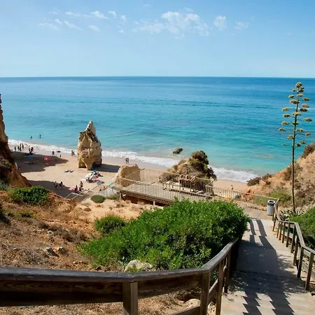 Beach 2min Walk بورتيماو